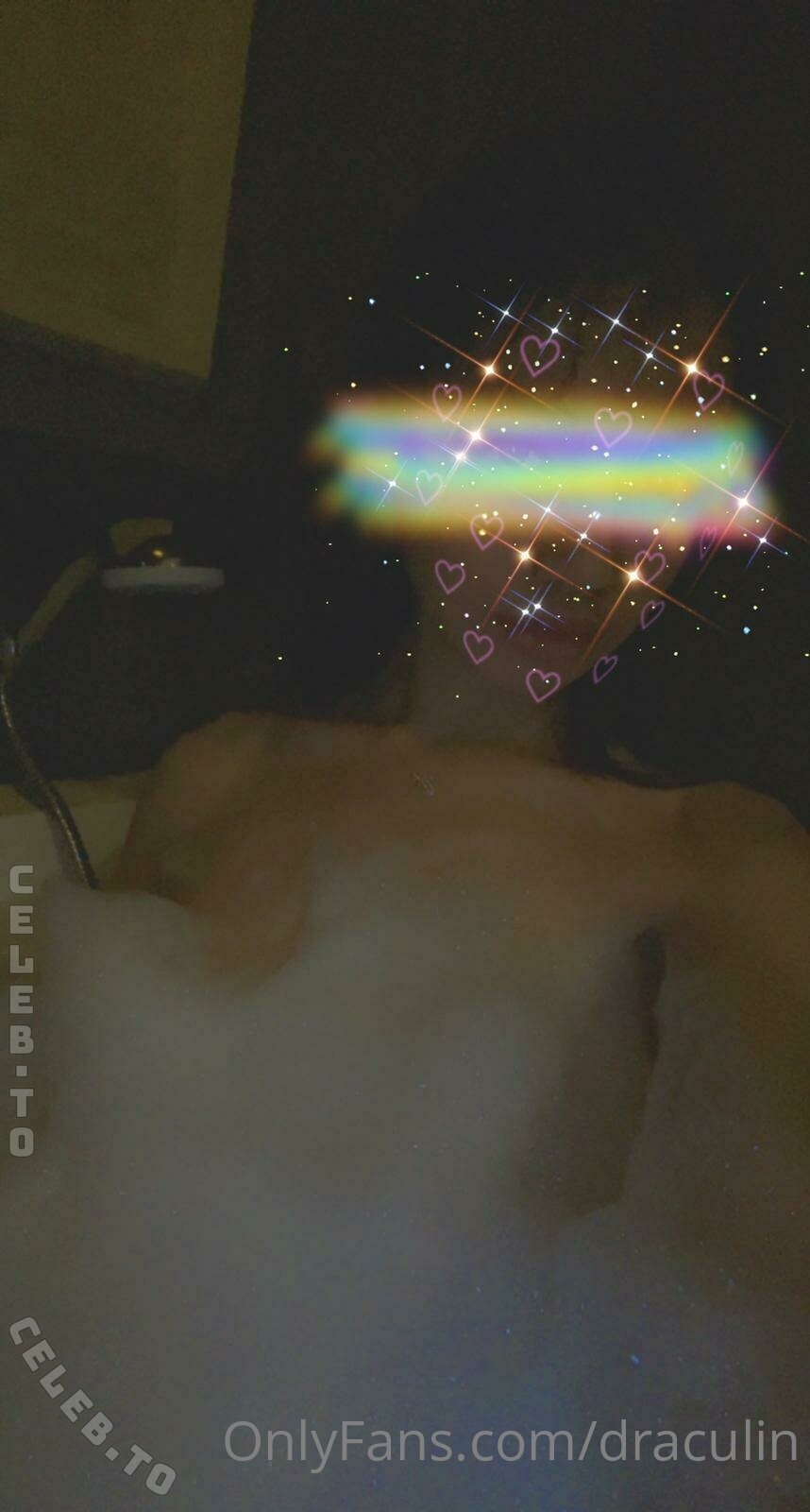 Draculin nude photo 1