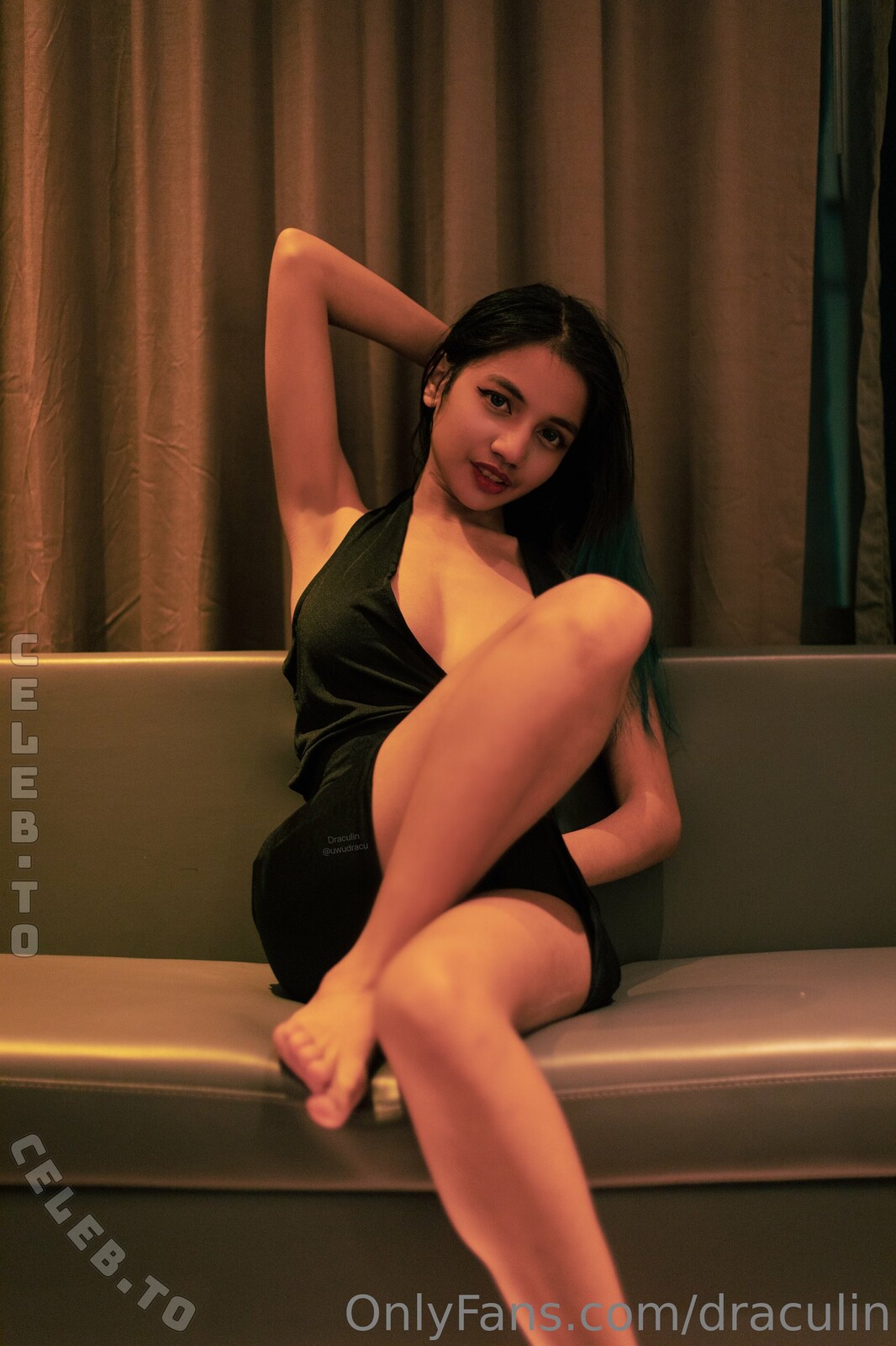 Draculin nude photo 2