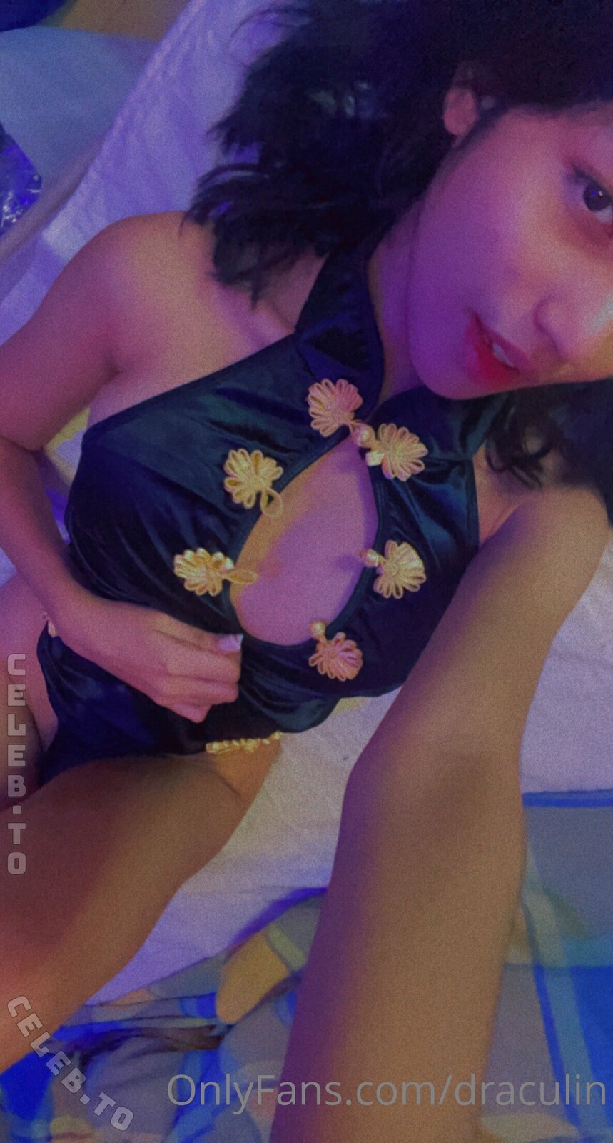 Draculin nude photo 9