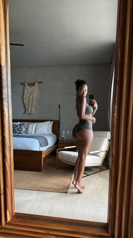 Draya Michele nude photo 1