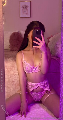 Dreamyhayley nude photo 50