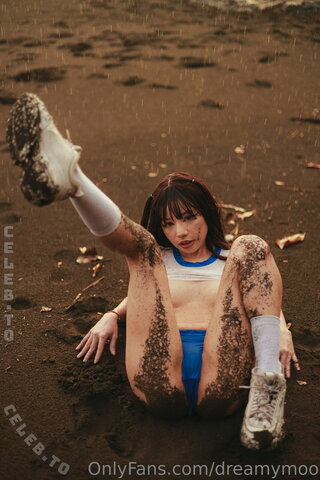 Dreamymoo nude photo 7