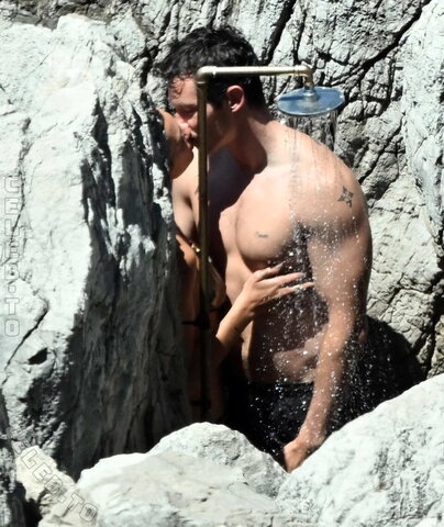 Dua Lipa – Dua on their honeymoon 🔥