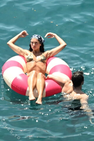 Dua Lipa photo 5