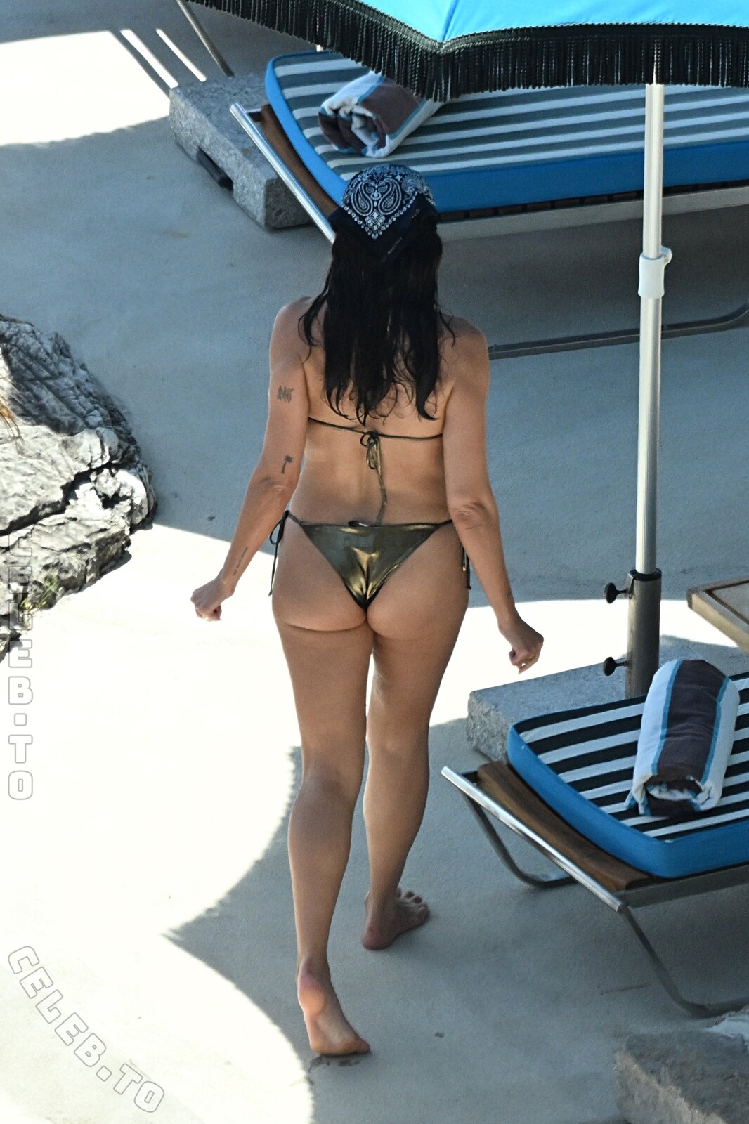 Dua Lipa nude photo 14