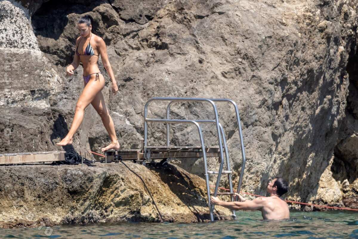 Dua Lipa nude photo 15