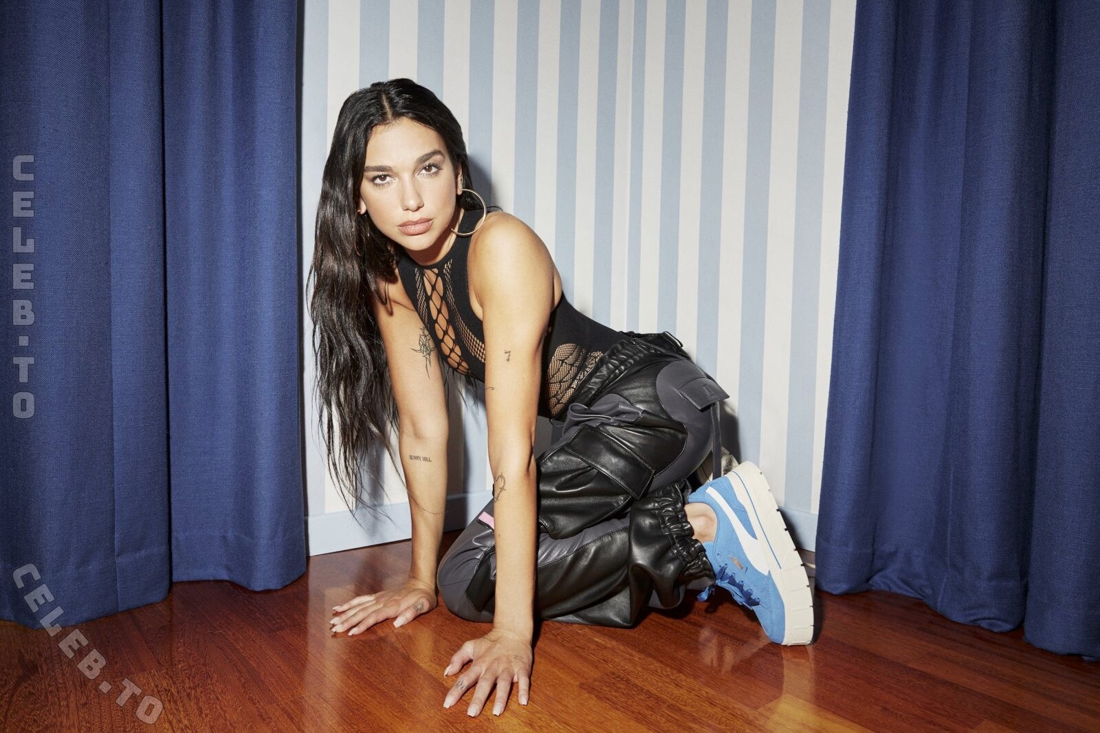 Dua Lipa nude photo 9