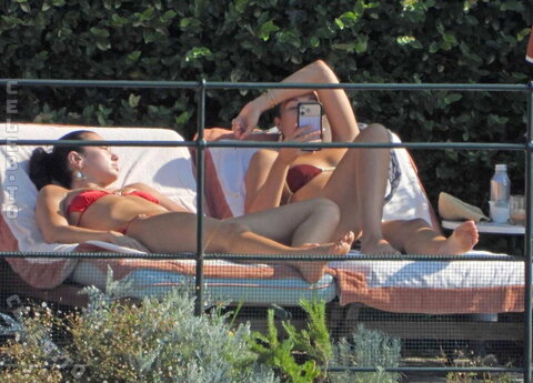 Dua Lipa nude photo 157