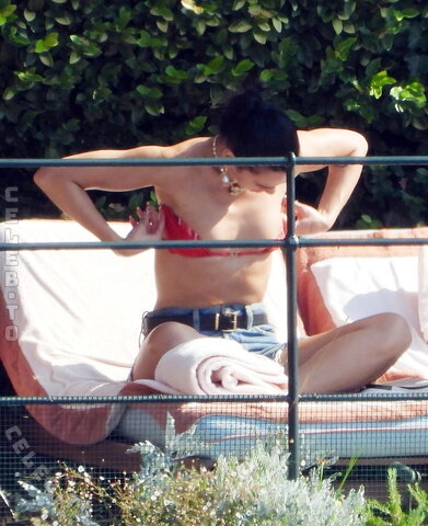 Dua Lipa nude photo 150