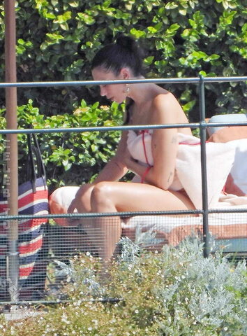 Dua Lipa nude photo 133