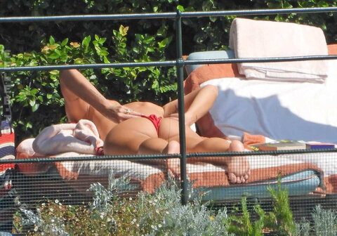 Dua Lipa nude photo 131