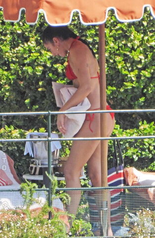 Dua Lipa nude photo 126