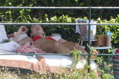 Dua Lipa nude photo 121