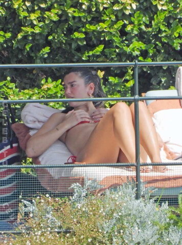 Dua Lipa nude photo 115