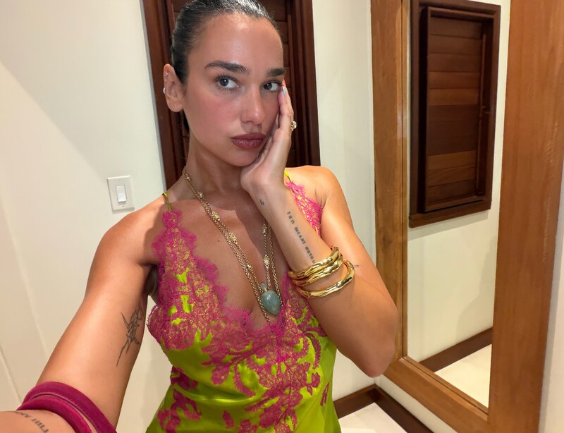 Dua Lipa nude photo 11