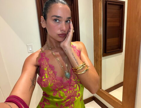 Dua Lipa nude photo 41