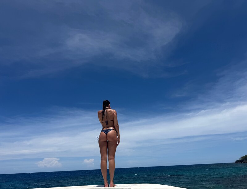 Dua Lipa nude photo 15