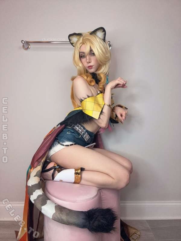 duckie.cos nude photo 3