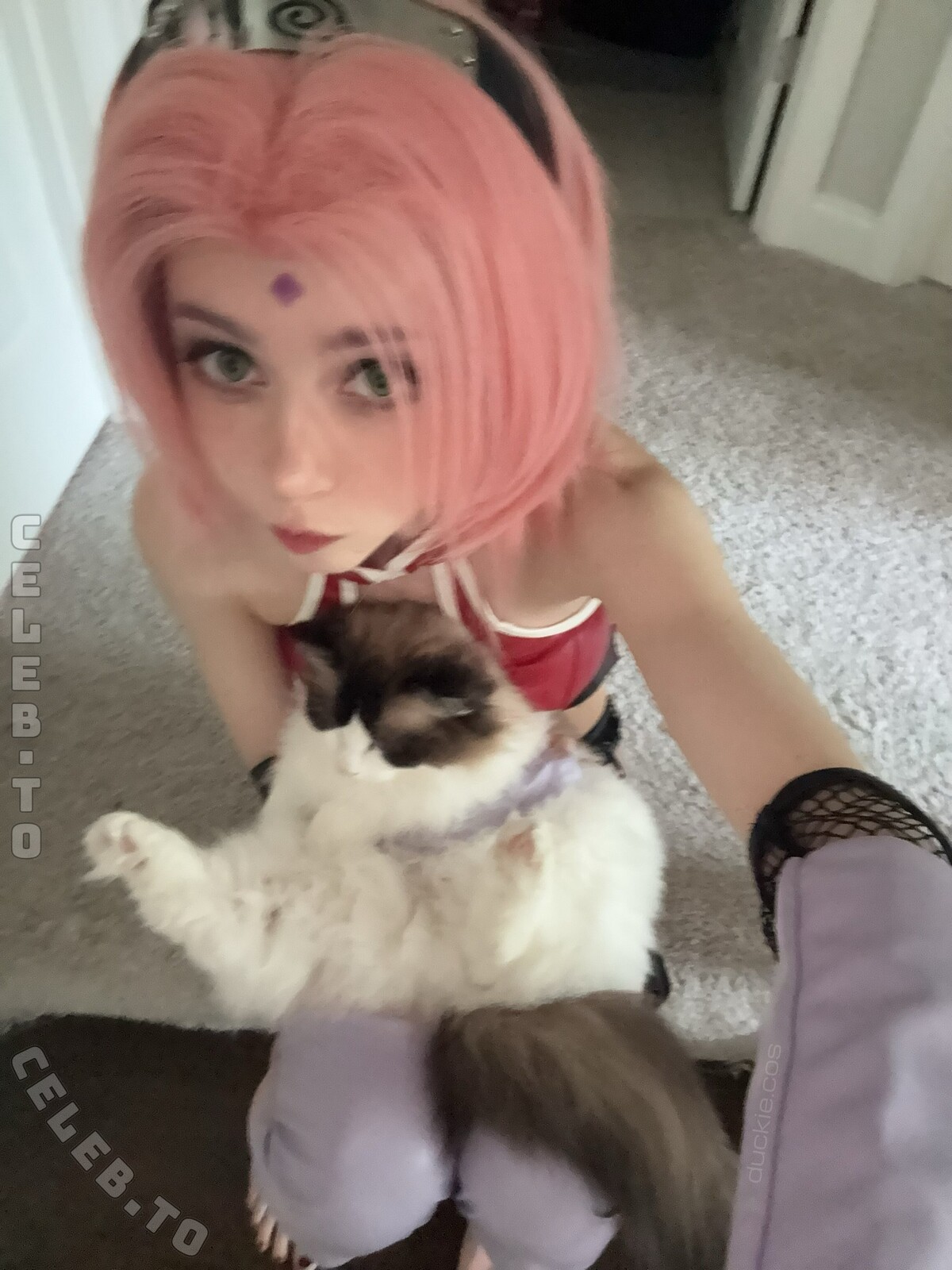 duckie.cos nude photo 12