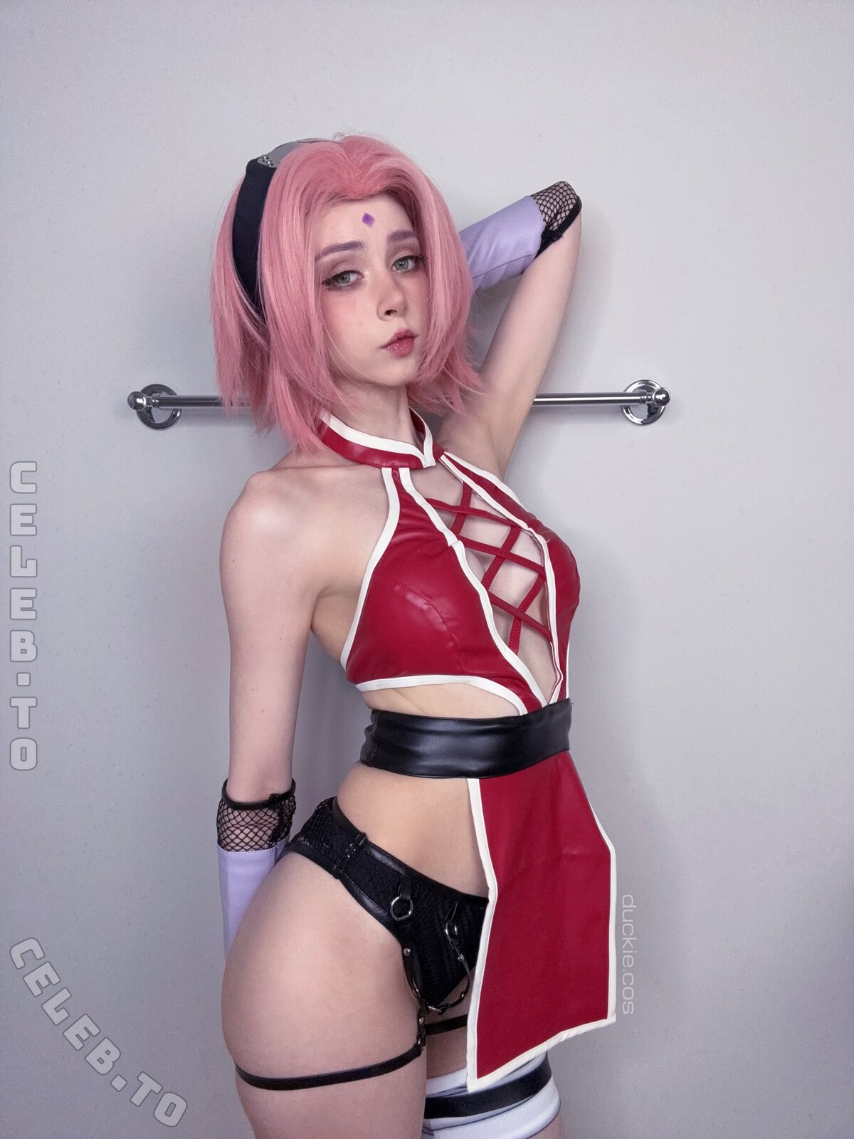 duckie.cos nude photo 13