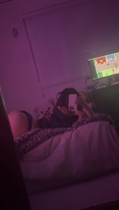 dumsillygirl nude photo 2