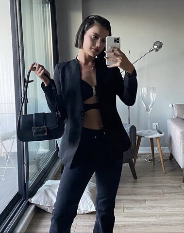 Duru Önver nude photo 64