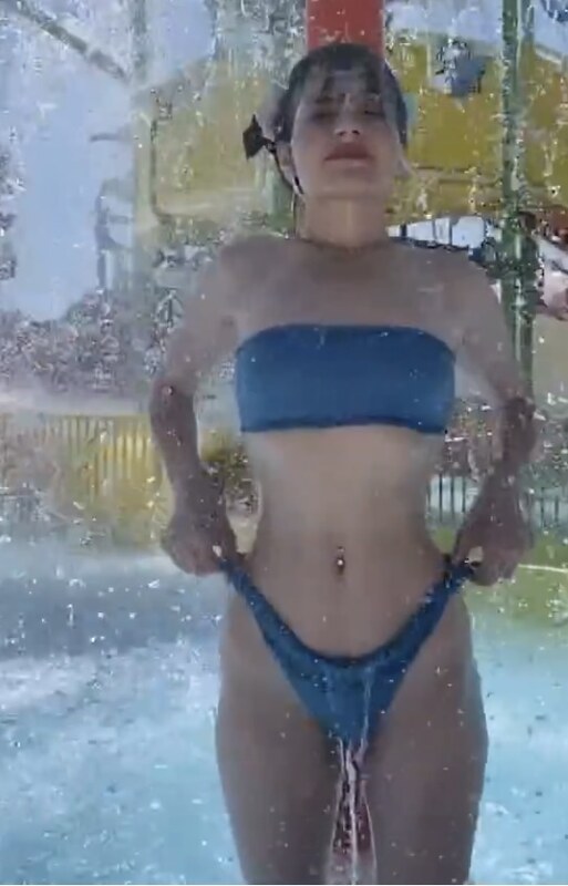 Duru Önver nude photo 22
