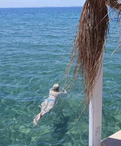 Duru Önver nude photo 31