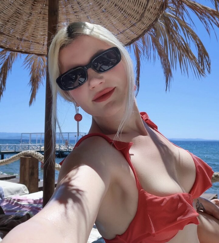 Duru Önver nude photo 38