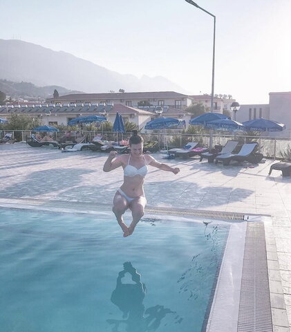 Duru Önver nude photo 18
