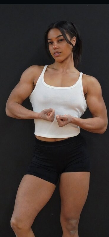Dzoanna_fit nude photo 1
