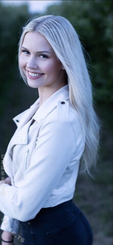 e46_blondie nude photo 5