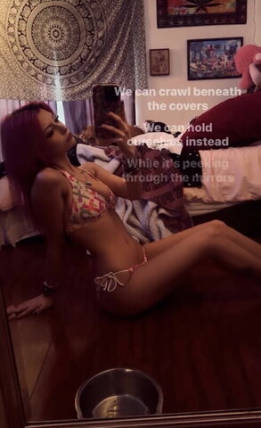 ealiesia nude photo 1
