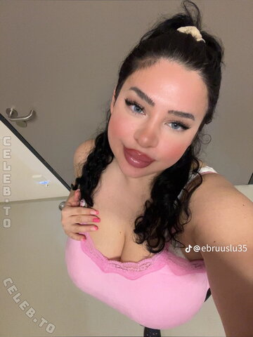 Ebru Uslu nude photo 2