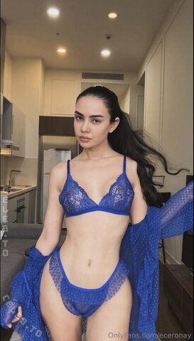 Ece Ronay nude photo 14