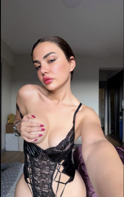@eceronayofficial nude photo 9