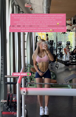 Edda Elisa Hot (1 photo)