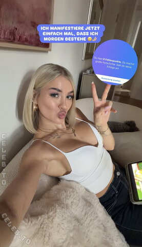 Edda Elisa nude photo 4