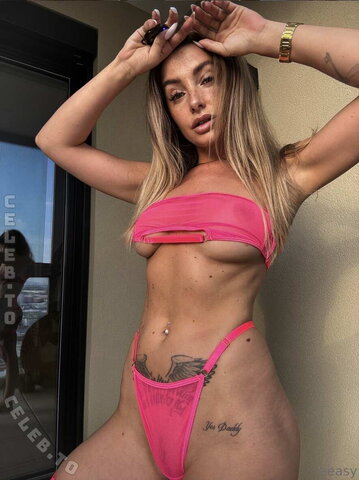 Eeasy nude photo 28