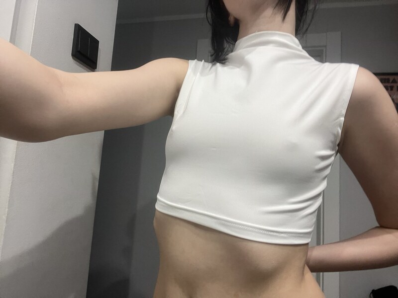 Eepy girl nude photo 14