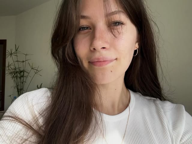 Effsweet nude photo 4