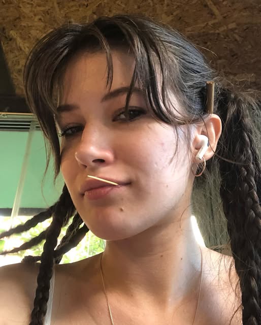 Effsweet nude photo 6