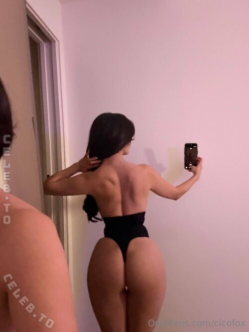 Ehcico nude photo 1