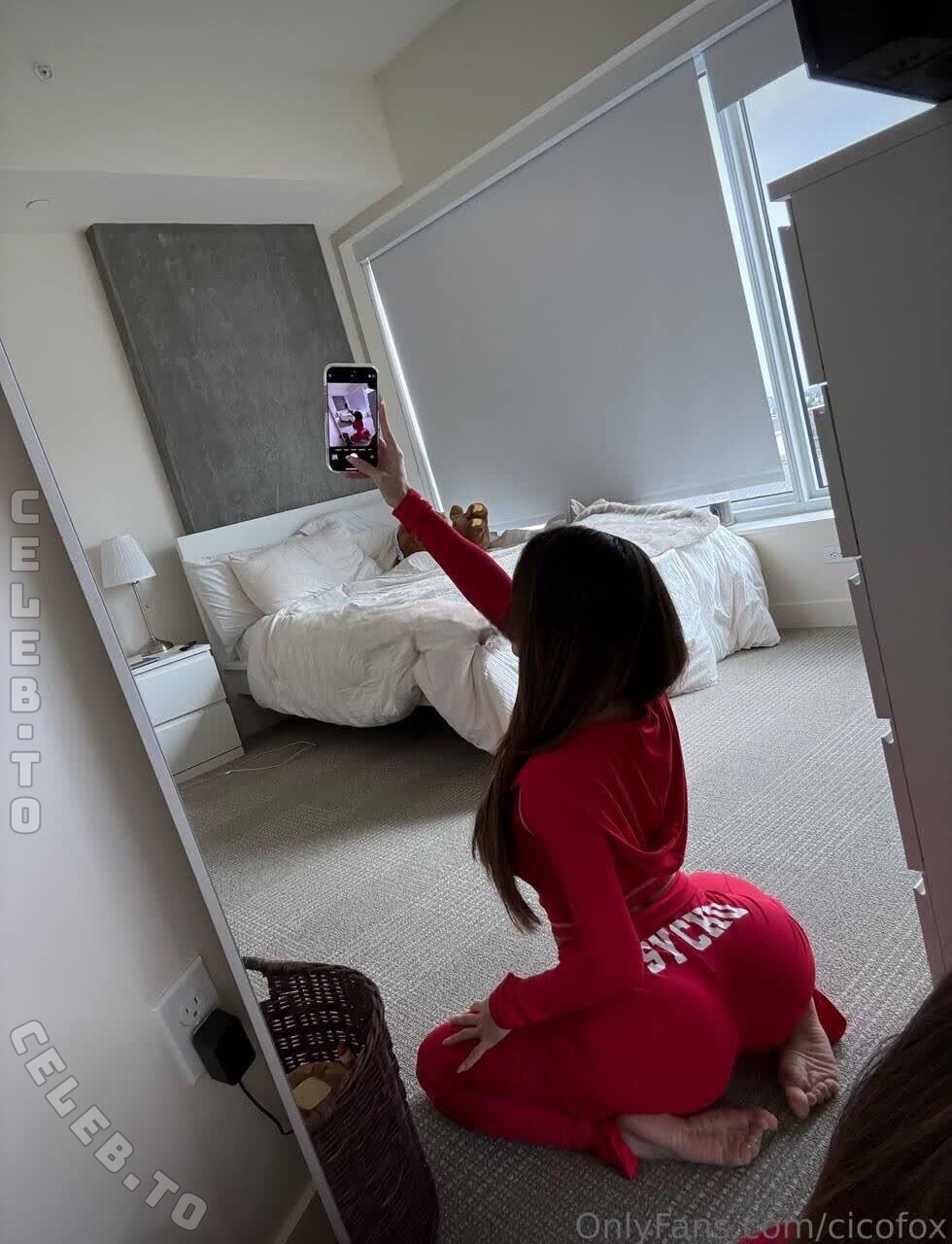 Ehcico nude photo 4