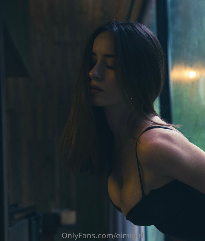 eimigirl nude photo 1