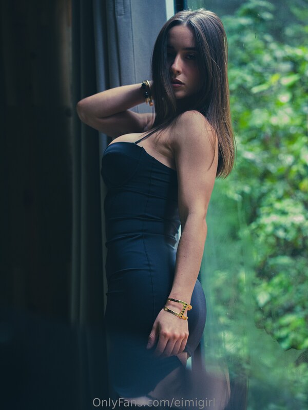 eimigirl nude photo 4