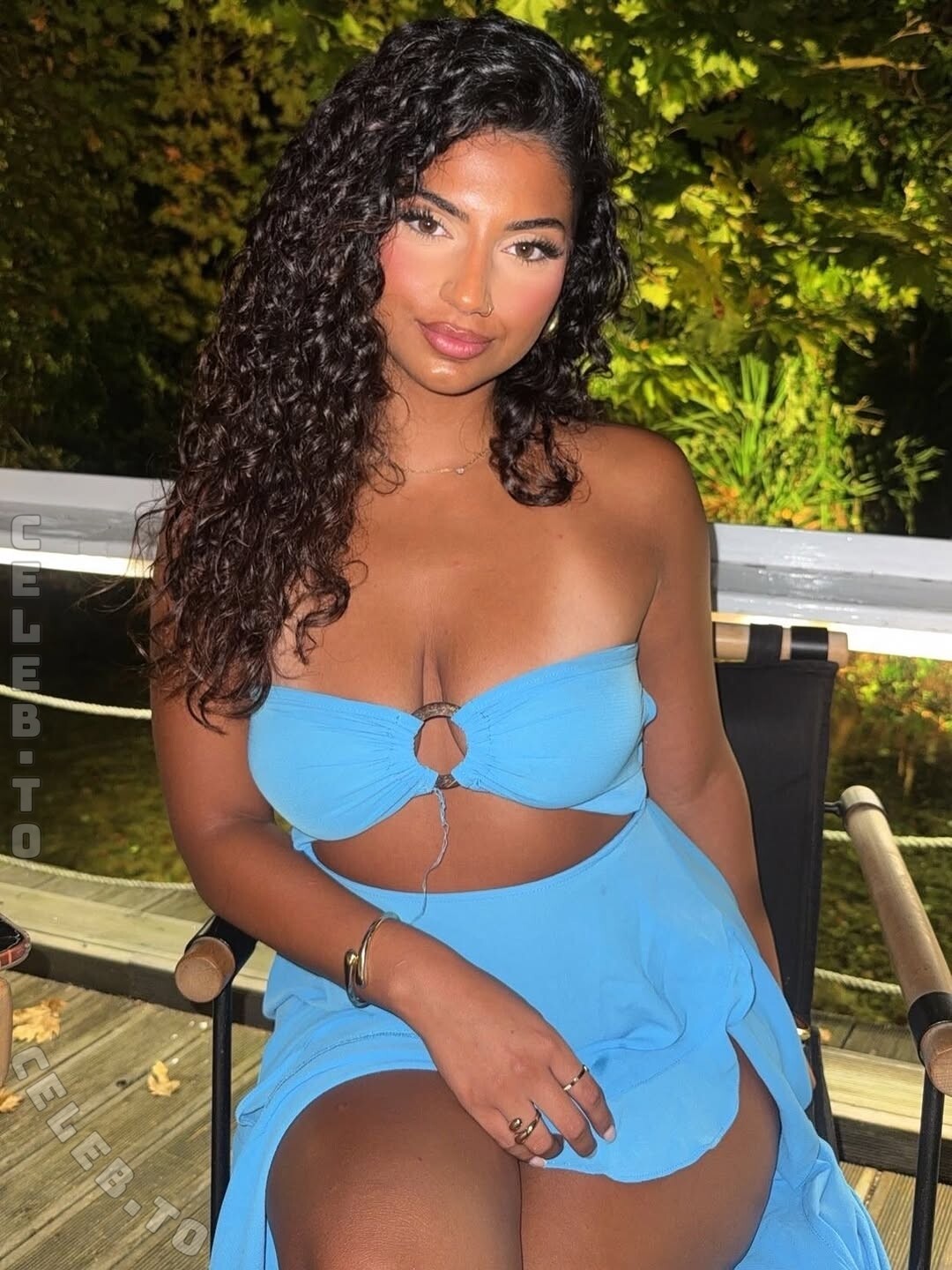 Einfachjana nude photo 1