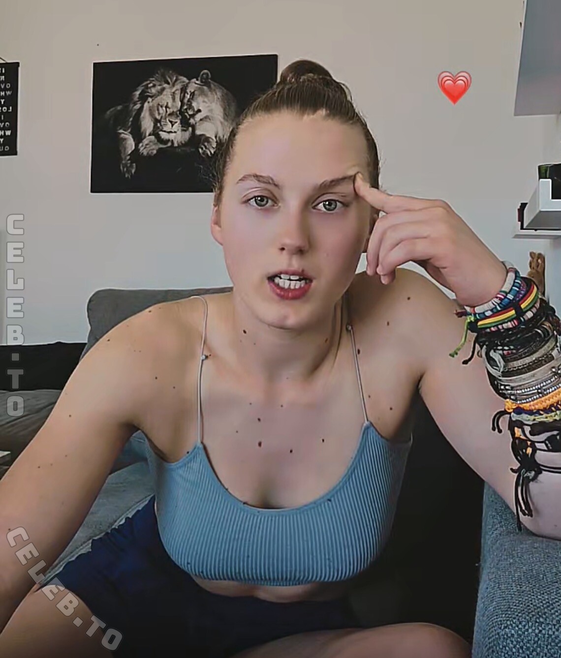 einfachnurchristiinaa nude photo 1