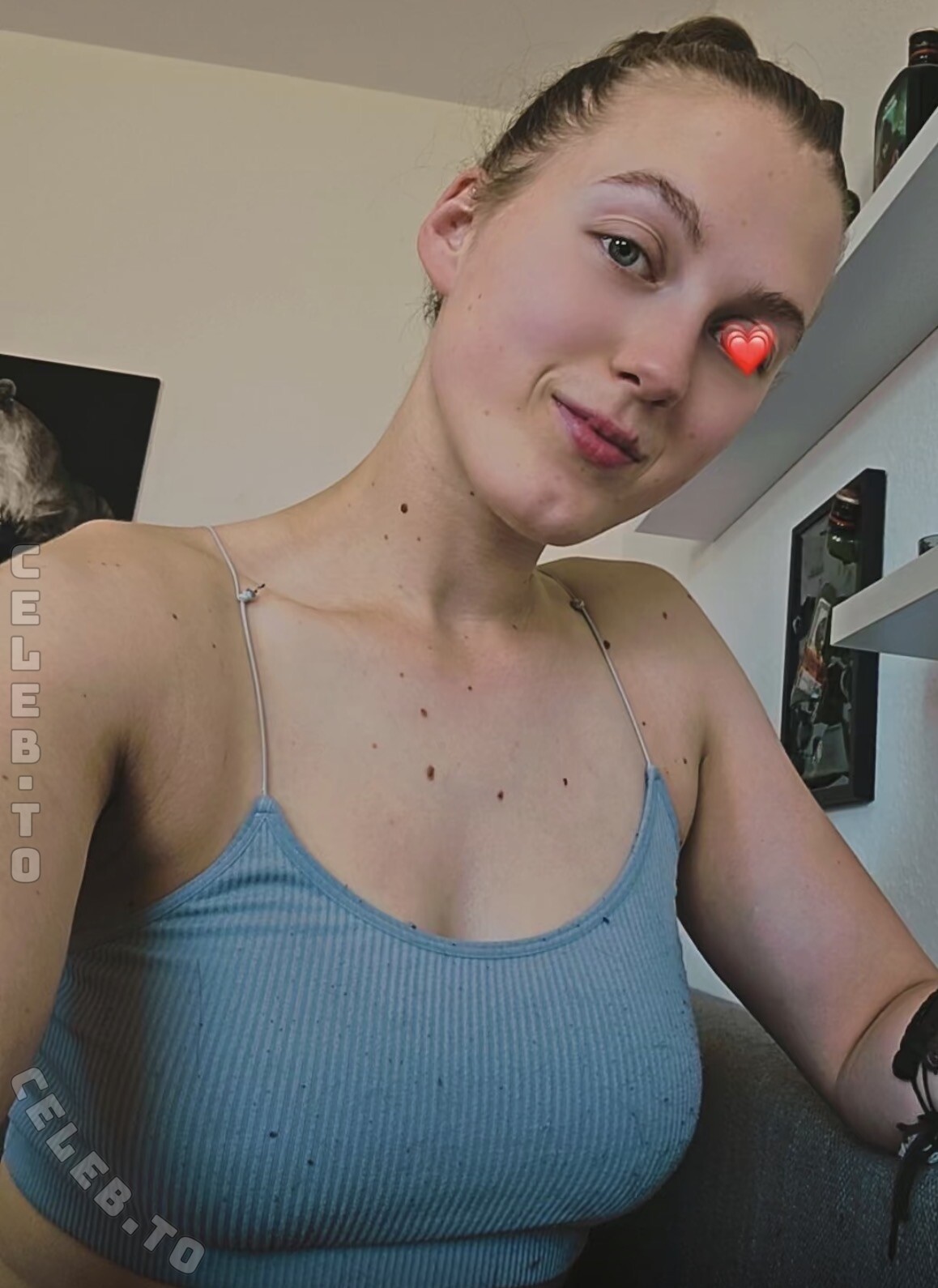 einfachnurchristiinaa nude photo 4