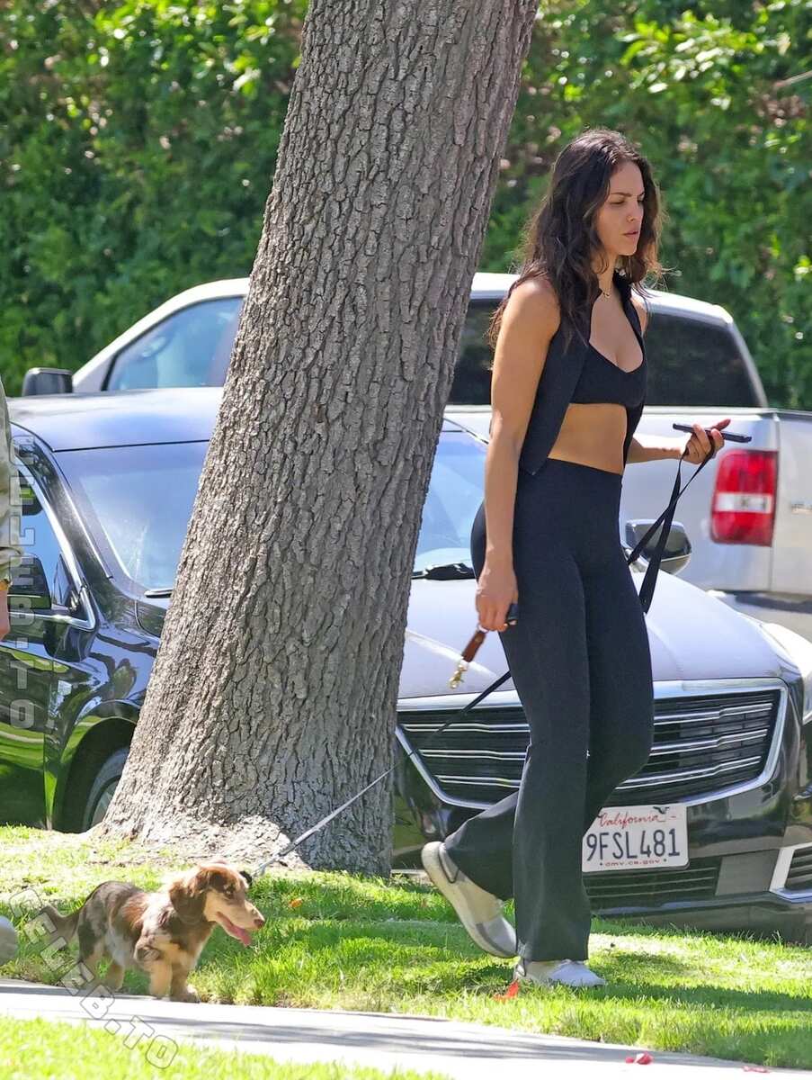 Eiza González nude photo 6